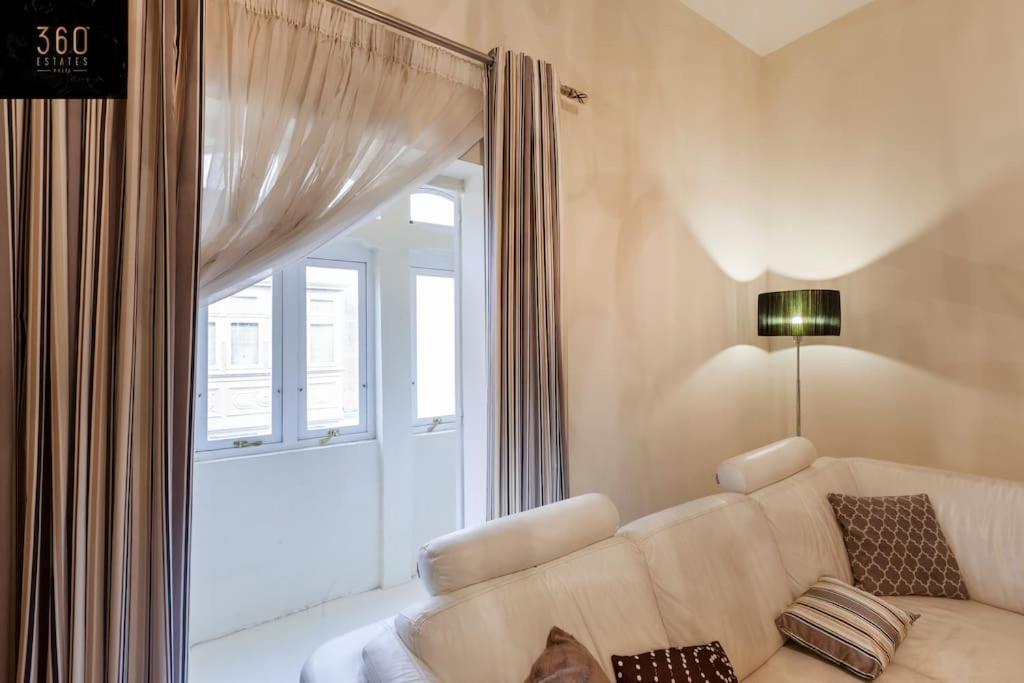 Beautiful, Typical Maltese 4Br Home With Roof Top By 360 Estates Sliema Exteriör bild