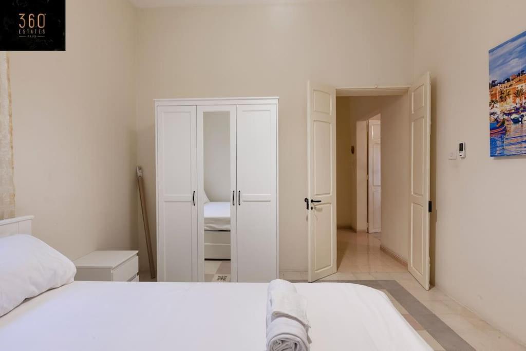 Beautiful, Typical Maltese 4Br Home With Roof Top By 360 Estates Sliema Exteriör bild